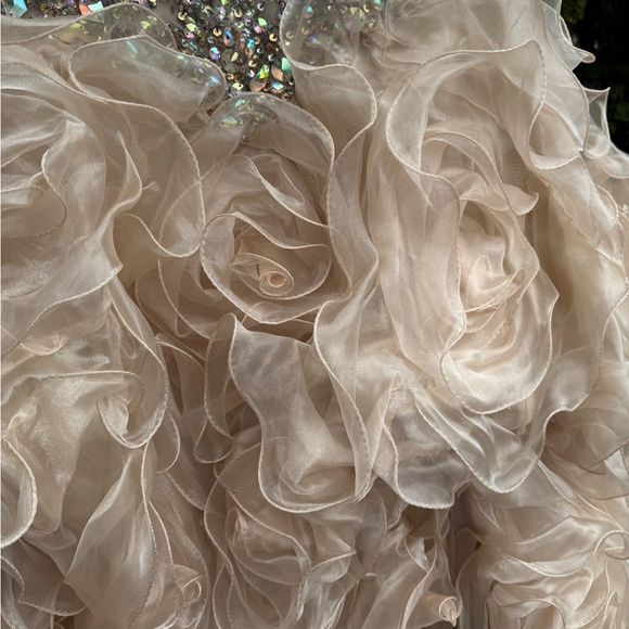 Quinceañera Champagne Strapless dress - Picture 6 of 16